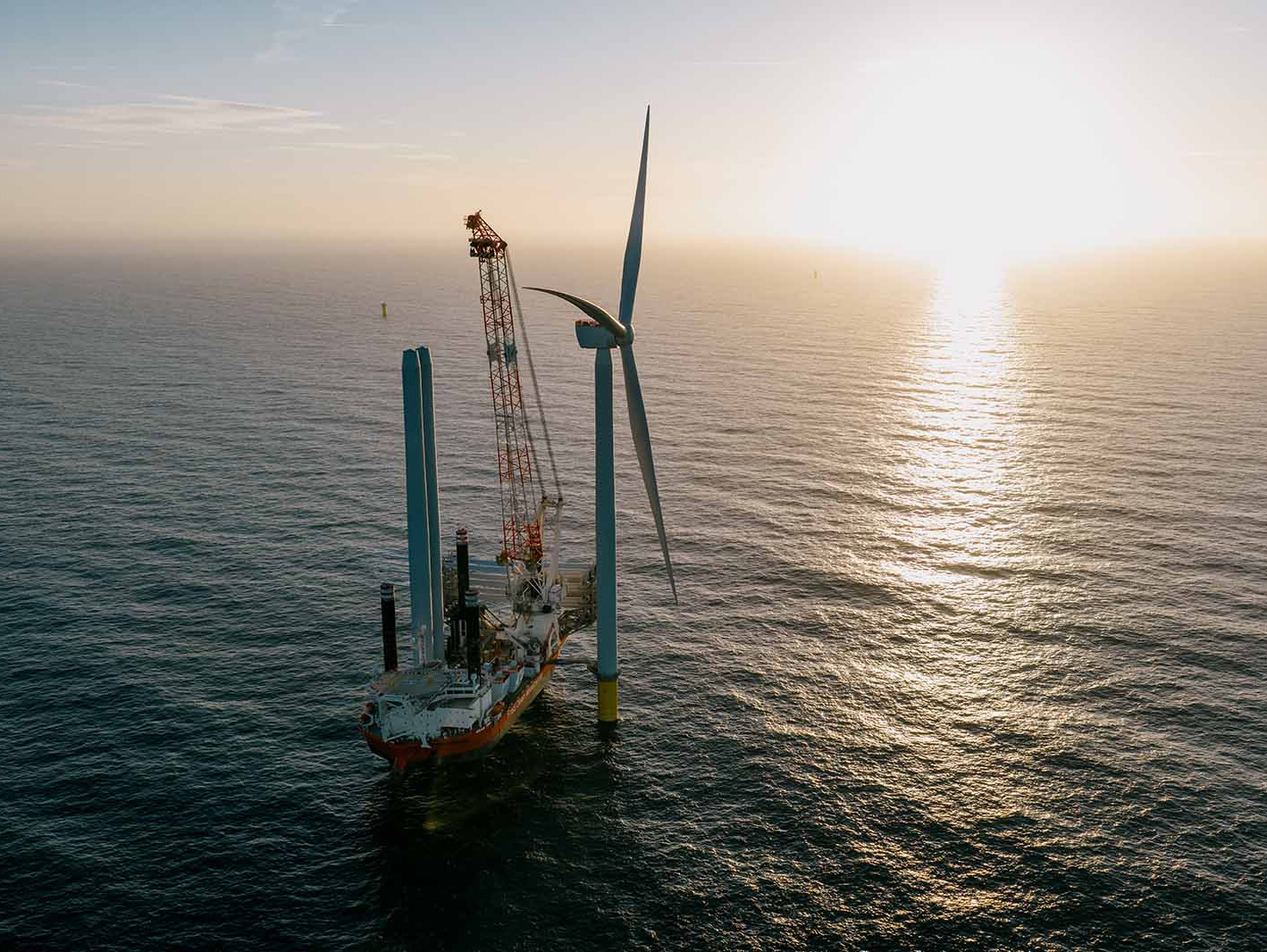 عالم أولا! Siemens Gamesa تقوم بتركيب أول توربين رياح في العالم بشفرات قابلة لإعادة التدوير